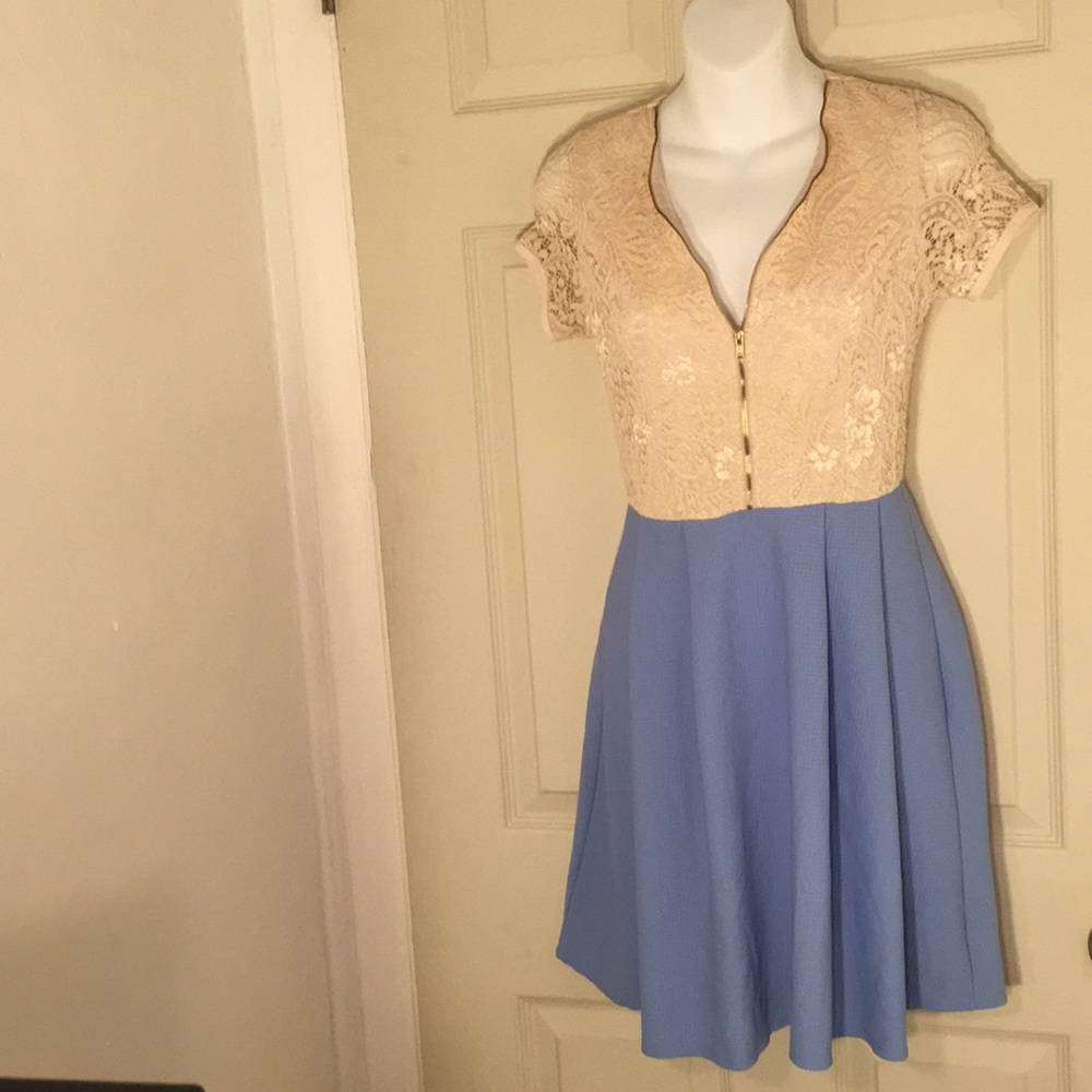⛔️REDUCED⛔️ Beware Lace & Knit Dress